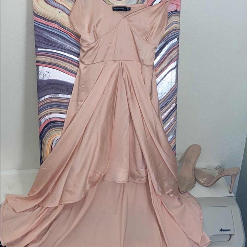 Dress - Picture 3 of 3